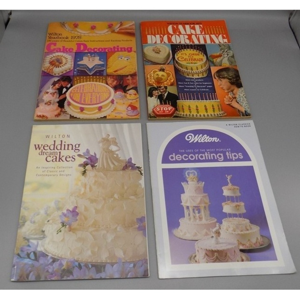 4 Wilton Cake Decorating Books 1978 1979 Yearbooks Wedding Dream Cakes Tips